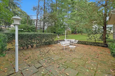 129 Hillandale Drive, New Rochelle, NY 10804 - Photo 25