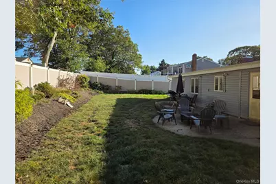 49 Holiday Park Drive, Centereach, NY 11720 - Photo 17