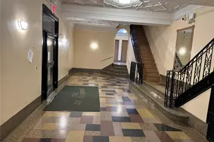 762 Brady Ave, Bronx, NY 10462 - Photo 11