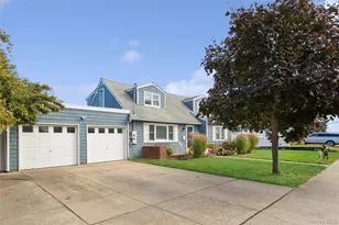227 Sunset Ave, Island Park, NY 11558 - Photo 3