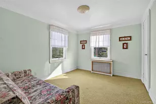 47 10th St, Locust Valley, NY 11560 - Photo 13