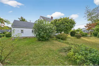 47 10th Street, Locust Valley, NY 11560 - Photo 17