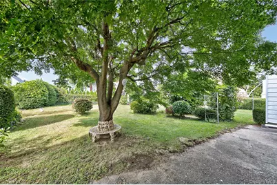 47 10th Street, Locust Valley, NY 11560 - Photo 15