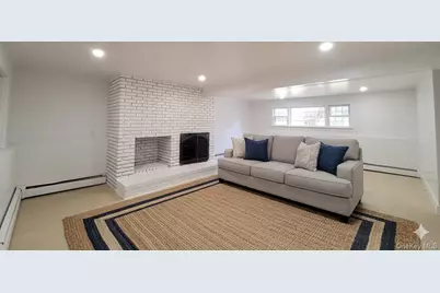 3 Carroll Drive, Woodbury, NY 10930 - Photo 7