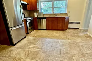 6 Highland Terrace, Manhasset, NY 11030 - Photo 9