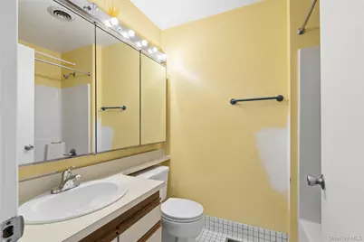 230 Fleet Court #16230, Bronx, NY 10473 - Photo 15