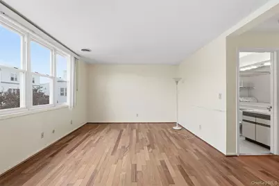 230 Fleet Court #16230, Bronx, NY 10473 - Photo 9