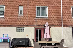 264-11 73rd Ave, Glen Oaks, NY 11004 - Photo 3