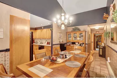 179 Swan Lane, Levittown, NY 11756 - Photo 13