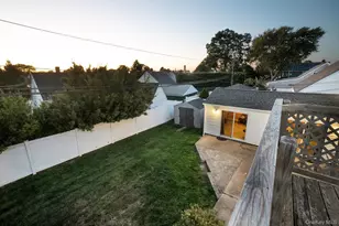 179 Swan Ln, Levittown, NY 11756 - Photo 27