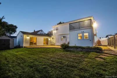 179 Swan Lane, Levittown, NY 11756 - Photo 3