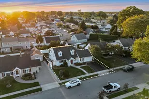 179 Swan Ln, Levittown, NY 11756 - Photo 5