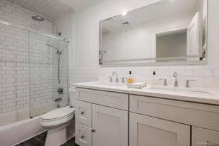 79 Curley St, Long Beach, NY 11561 - Photo 19