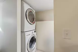 1537 N Thompson Dr, Bay Shore, NY 11706 - Photo 13