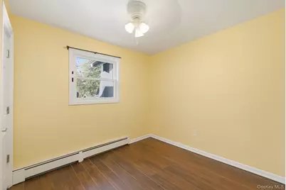 1537 N Thompson Drive, Bay Shore, NY 11706 - Photo 9