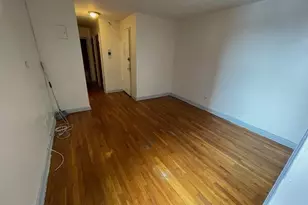 87-20 175th St, Jamaica, NY 11432 - Photo 15