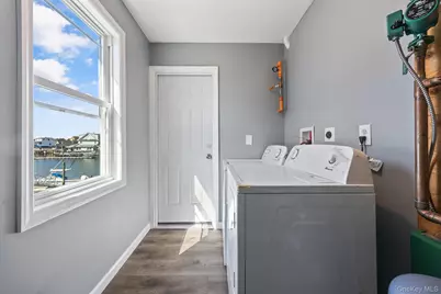 41 West Avenue, Lawrence, NY 11559 - Photo 27