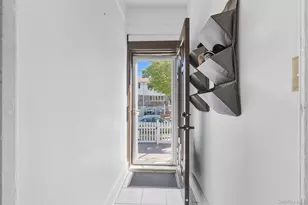 1395 Kearney Ave, Bronx, NY 10465 - Photo 21