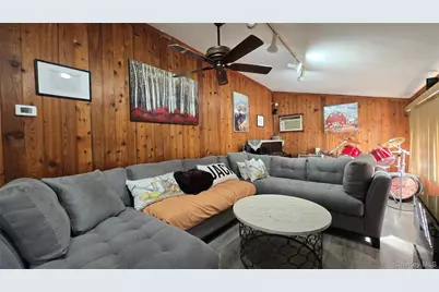 170 E Mineola Avenue, Valley Stream, NY 11580 - Photo 17