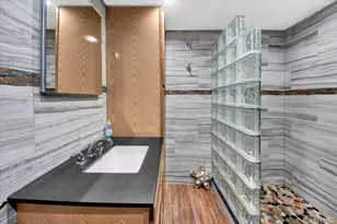 6 Edgewater Park, Bronx, NY 10465 - Photo 11