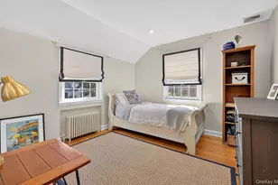 53 Eakins Rd, Manhasset, NY 11030 - Photo 27