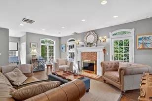 53 Eakins Rd, Manhasset, NY 11030 - Photo 15