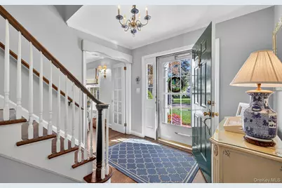 53 Eakins Road, Manhasset, NY 11030 - Photo 5