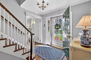 53 Eakins Rd, Manhasset, NY 11030 - Photo 5