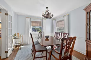 53 Eakins Rd, Manhasset, NY 11030 - Photo 7