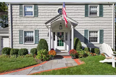53 Eakins Road, Manhasset, NY 11030 - Photo 3