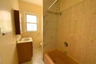 5-52 Beach 68th St, Arverne, NY 11692 - Photo 27