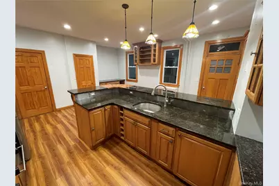 334 Locust Street, Mount Vernon, NY 10550 - Photo 5