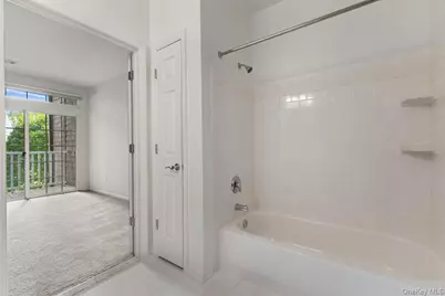 850 E Main Street #322, Stamford, CT 06902 - Photo 11