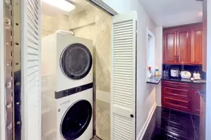 166 E 63 St, New York, NY 10065 - Photo 11