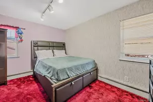 19 Dumond Pl, Coram, NY 11727 - Photo 27