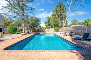 19 Dumond Pl, Coram, NY 11727 - Photo 31