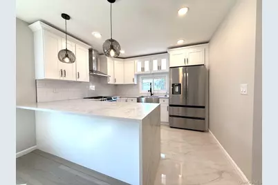 109 North Drive, Massapequa, NY 11758 - Photo 5