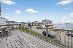 88 Bayview Ave W, Lindenhurst, NY 11757 - Photo 19