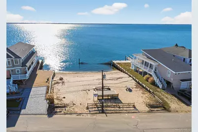 88 Bayview Avenue W, Lindenhurst, NY 11757 - Photo 29
