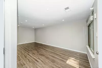 100 Glen Hollow Drive, Port Jefferson Station, NY 11776 - Photo 5