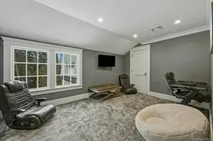 192 Burtis Ln, Muttontown, NY 11791 - Photo 31