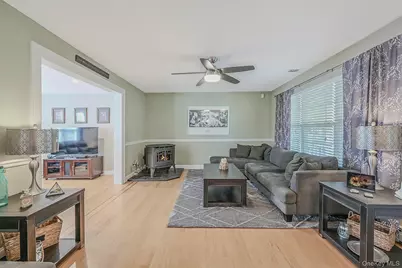 3 Farmhouse Drive, Ridge, NY 11961 - Photo 21