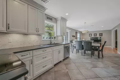 3 Farmhouse Drive, Ridge, NY 11961 - Photo 9