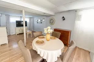 635 S Wellwood Ave, Lindenhurst, NY 11757 - Photo 11