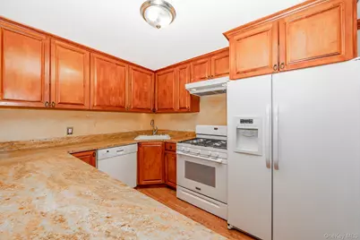 86-09 77th Avenue, Glendale, NY 11385 - Photo 15