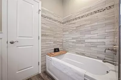 380 Homestead Way, Greenport, NY 11944 - Photo 23