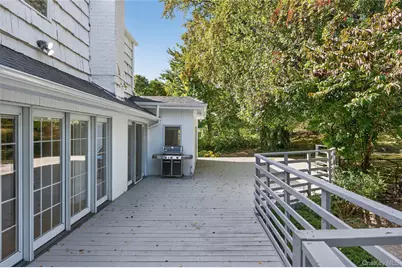 39 Hummingbird Drive, East Hills, NY 11576 - Photo 27