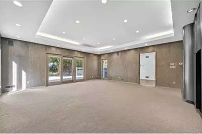 39 Hummingbird Drive, East Hills, NY 11576 - Photo 9