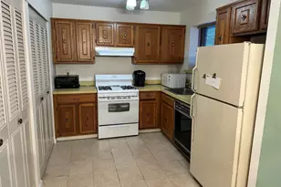 229 Feller Dr, Central Islip, NY 11722 - Photo 3