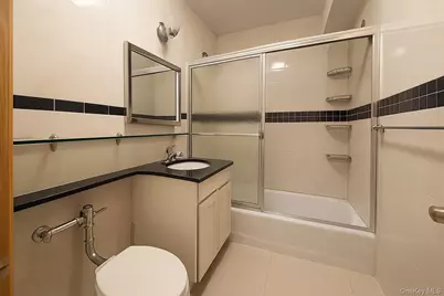 38-25 Parsons Boulevard #3H, Flushing, NY 11354 - Photo 7